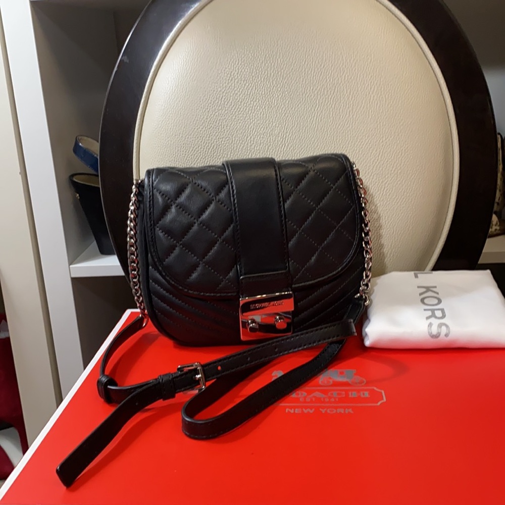 Michael Kors Crossbody Brand New. - Picture 3 of 10